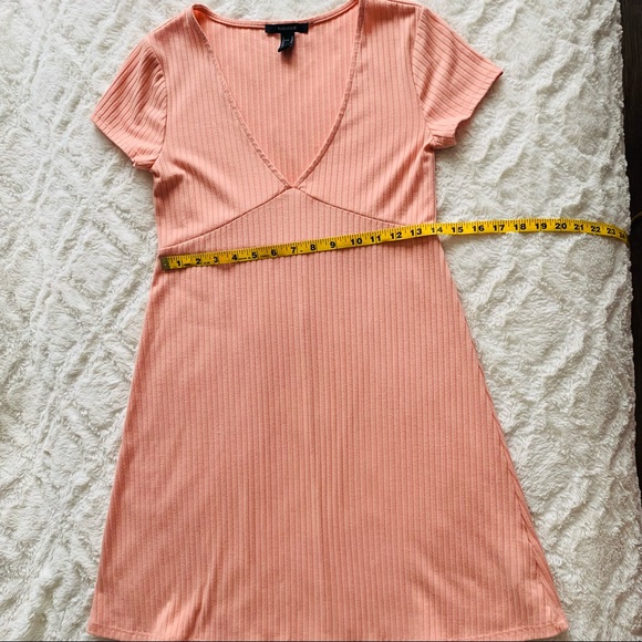 Forever 21 empire waist dress in a peach color M - Picture 5 of 7